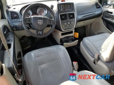Zdjęcie 8 z 13 samochodu: 2018 DODGE GRAND CARAVAN SE VIN:2C7WDGBG6JR216706 - miniatura