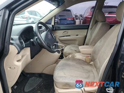 Zdjęcie 7 z 16 samochodu: 2009 KIA RONDO BASE VIN:KNAFG528097222142 - miniatura