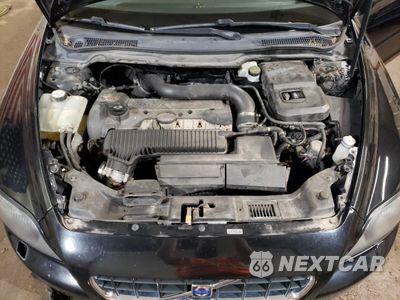 Zdjęcie 11 z 12 samochodu: 2010 VOLVO C70 T5 VIN:YV1672MC2AJ092689 - miniatura
