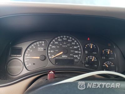 Zdjęcie 9 z 14 samochodu: 2002 CHEVROLET SUBURBAN C1500 VIN:3GNEC16ZX2G307061 - miniatura