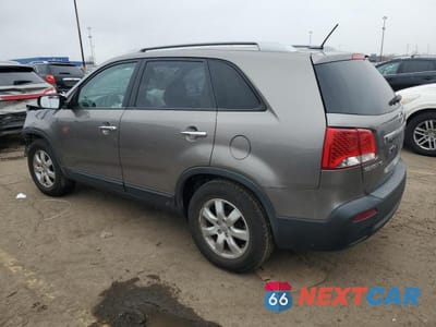 Drugie zdjęcie samochodu z przodu: 2013 KIA SORENTO LX VIN:5XYKT3A65DG382725 - miniatura
