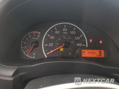 Zdjęcie 9 z 13 samochodu: 2018 NISSAN VERSA S VIN:3N1CN7AP5JL806068 - miniatura