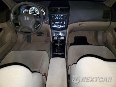 Zdjęcie 8 z 12 samochodu: 2007 HONDA ACCORD VALUE VIN:1HGCM56127A121195 - miniatura