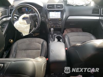 Zdjęcie 8 z 14 samochodu: 2017 FORD EXPLORER XLT VIN:1FM5K7D83HGD48284 - miniatura