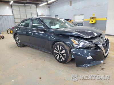 Czwarte zdjęcie samochodu z boku: 2021 NISSAN ALTIMA SV VIN:1N4BL4DVXMN324911 - miniatura