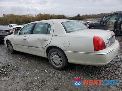 Drugie zdjęcie samochodu z przodu: 2007 LINCOLN TOWN CAR SIGNATURE LIMITED VIN:1LNHM82V77Y638767 - miniatura