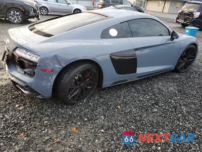 Trzecie zdjęcie samochodu z tyłu: 2021 AUDI R8 VIN:WUABAAFX8M7900919 - miniatura