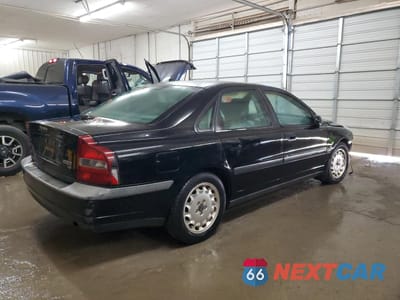 Trzecie zdjęcie samochodu z tyłu: 1999 VOLVO S80 VIN:YV1TS97DXX1047619 - miniatura