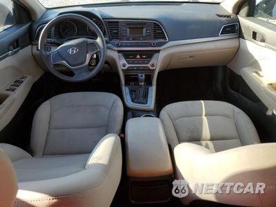 Zdjęcie 8 z 14 samochodu: 2017 HYUNDAI ELANTRA SE VIN:KMHD74LF4HU155932 - miniatura