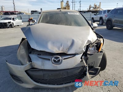 Piąte zdjęcie samochodu w środku: 2014 MAZDA MAZDA2 SPORT VIN:JM1DE1KZ7E0171839 - miniatura