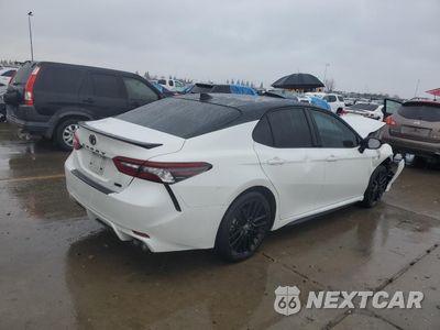 Trzecie zdjęcie samochodu z tyłu: 2021 TOYOTA CAMRY XSE VIN:4T1K61AKXMU463805 - miniatura