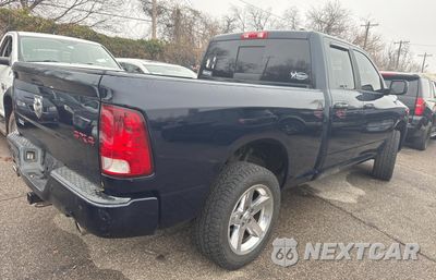 Czwarte zdjęcie samochodu z boku: 2012 DODGE RAM 1500 SPORT VIN:1C6RD7HT1CS277310 - miniatura