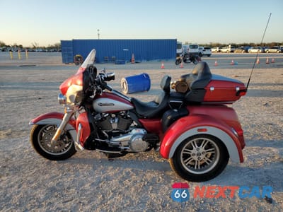 Trzecie zdjęcie samochodu z tyłu: 2019 HARLEY-DAVIDSON FLHTCUTG VIN:1HD1MAF1XKB860735 - miniatura