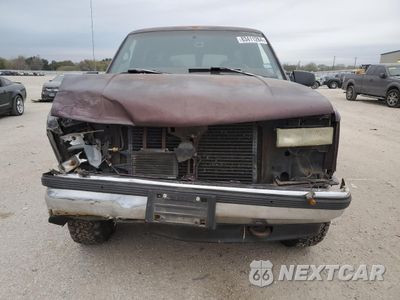 Piąte zdjęcie samochodu w środku: 1997 CHEVROLET SUBURBAN K1500 VIN:3GNFK16R0VG147011 - miniatura