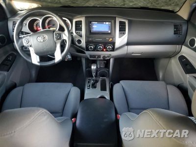 Zdjęcie 8 z 15 samochodu: 2015 TOYOTA TACOMA DOUBLE CAB VIN:3TMLU4ENXFM190358 - miniatura