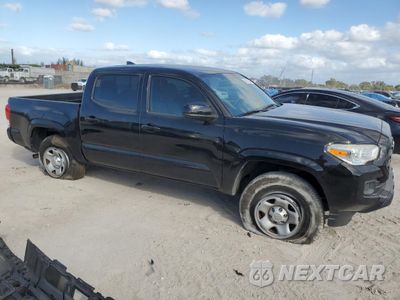 Czwarte zdjęcie samochodu z boku: 2017 TOYOTA TACOMA DOUBLE CAB VIN:5TFAX5GN1HX084010 - miniatura
