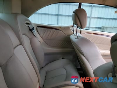Zdjęcie 10 z 14 samochodu: 2006 MERCEDES-BENZ CLK 350 VIN:WDBTK56G76T063451 - miniatura