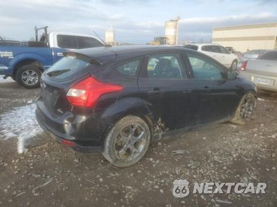Trzecie zdjęcie samochodu z tyłu: 2014 FORD FOCUS SE VIN:1FADP3K2XEL325165 - miniatura