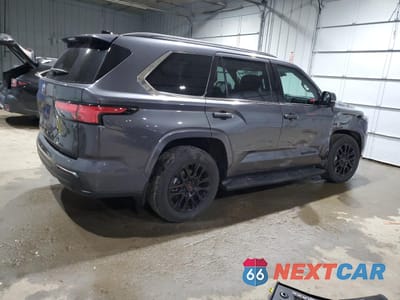 Trzecie zdjęcie samochodu z tyłu: 2023 TOYOTA SEQUOIA SR5 VIN:7SVAAABA6PX018460 - miniatura