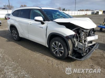 Czwarte zdjęcie samochodu z boku: 2020 TOYOTA HIGHLANDER HYBRID XLE VIN:5TDHARAH1LS500808 - miniatura