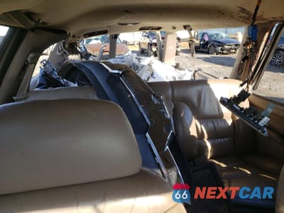 Zdjęcie 10 z 13 samochodu: 1999 CHEVROLET SUBURBAN K1500 VIN:1GNFK16R9XJ570798 - miniatura