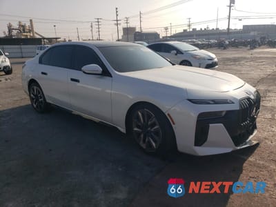 Czwarte zdjęcie samochodu z boku: 2023 BMW 760 XI VIN:WBA33EJ00PCL84531 - miniatura