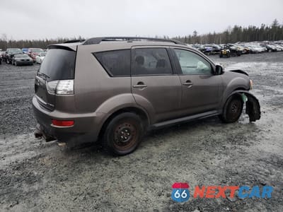 Trzecie zdjęcie samochodu z tyłu: 2013 MITSUBISHI OUTLANDER SE VIN:JA4JT3AX1DU605985 - miniatura