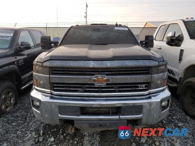 Piąte zdjęcie samochodu w środku: 2015 CHEVROLET SILVERADO K3500 LTZ VIN:1GC4K0E86FF666909 - miniatura