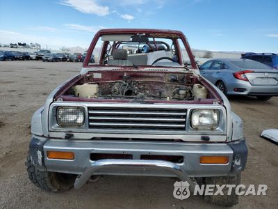 Piąte zdjęcie samochodu w środku: 1990 DAIHATSU ROCKY SE VIN:JD2FF3103L6301075 - miniatura
