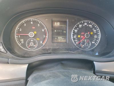 Zdjęcie 9 z 15 samochodu: 2015 VOLKSWAGEN PASSAT S VIN:1VWAT7A30FC071037 - miniatura