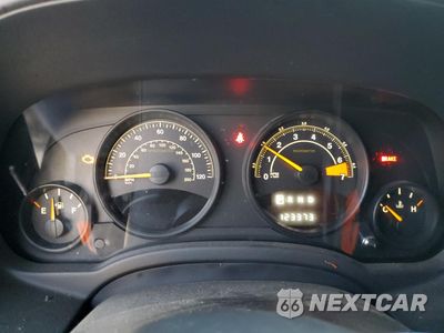 Zdjęcie 9 z 14 samochodu: 2015 JEEP PATRIOT SPORT VIN:1C4NJPBA8FD341830 - miniatura