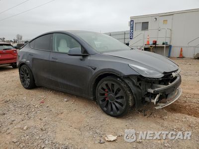Czwarte zdjęcie samochodu z boku: 2023 TESLA MODEL Y VIN:7SAYGDEF2PF978372 - miniatura