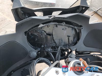 Zdjęcie 7 z 10 samochodu: 2012 BMW R1200 RT VIN:WB1044008CZW21494 - miniatura