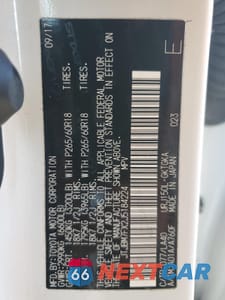 Zdjęcie 16 z 17 samochodu: 2018 LEXUS GX 460 VIN:JTJBM7FX2J5184224 - miniatura