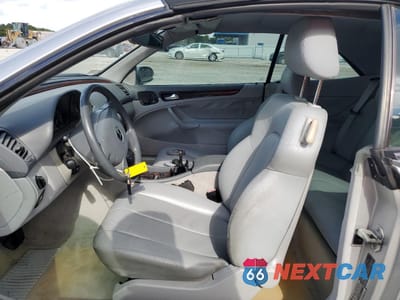 Zdjęcie 7 z 14 samochodu: 1999 MERCEDES-BENZ CLK 320 VIN:WDBLK65G4XT013857 - miniatura