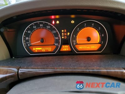 Zdjęcie 9 z 13 samochodu: 2006 BMW 750 LI VIN:WBAHN83556DT33416 - miniatura