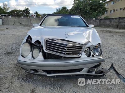 Piąte zdjęcie samochodu w środku: 1999 MERCEDES-BENZ CLK 320 VIN:WDBLK65G4XT013857 - miniatura