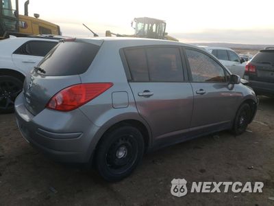 Trzecie zdjęcie samochodu z tyłu: 2012 NISSAN VERSA S VIN:3N1BC1CP6CL373973 - miniatura