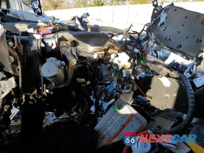 Zdjęcie 8 z 13 samochodu: 2023 ISUZU NPR XD VIN:JALC4W16XP7K02870 - miniatura