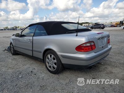 Drugie zdjęcie samochodu z przodu: 1999 MERCEDES-BENZ CLK 320 VIN:WDBLK65G4XT013857 - miniatura