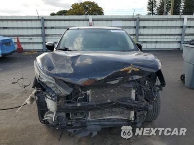 Piąte zdjęcie samochodu w środku: 2018 NISSAN ROGUE SPORT S VIN:JN1BJ1CPXJW103559 - miniatura