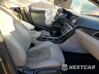 Zdjęcie 7 z 12 samochodu: 2016 HYUNDAI SONATA SPORT VIN:5NPE34AF4GH432286 - miniatura
