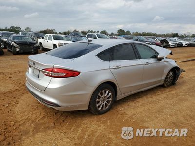 Trzecie zdjęcie samochodu z tyłu: 2017 FORD FUSION S VIN:3FA6P0G73HR206326 - miniatura