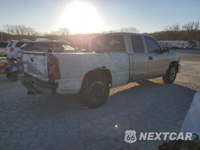 Trzecie zdjęcie samochodu z tyłu: 2004 CHEVROLET SILVERADO C1500 VIN:2GCEC19T841137746 - miniatura