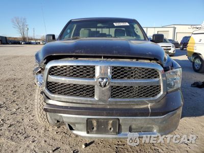 Piąte zdjęcie samochodu w środku: 2018 RAM 1500 SLT VIN:1C6RR6GG0JS317275 - miniatura