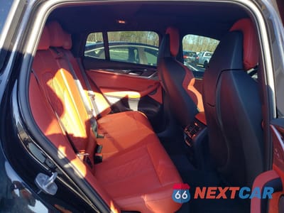 Zdjęcie 11 z 17 samochodu: 2024 BMW X4 M VIN:5YM23EC0XR9V80155 - miniatura