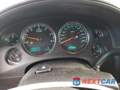 Zdjęcie 9 z 13 samochodu: 2010 CHEVROLET SUBURBAN K1500 LTZ VIN:1GNUKKE38AR179628 - miniatura