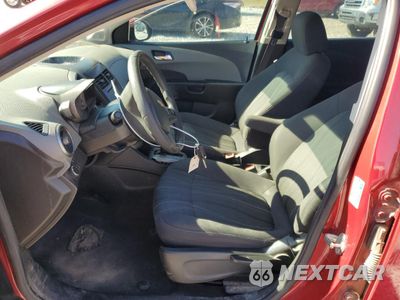 Zdjęcie 7 z 15 samochodu: 2014 CHEVROLET SONIC LT VIN:1G1JC5SHXE4224459 - miniatura