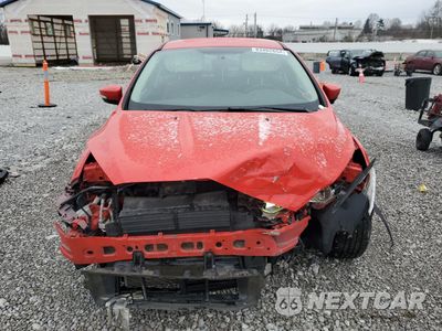 Piąte zdjęcie samochodu w środku: 2016 FORD FOCUS SE VIN:1FADP3F27GL298794 - miniatura