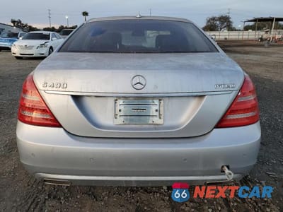 Zdjęcie 6 z 12 samochodu: 2010 MERCEDES-BENZ S 400 VIN:WDDNG9FB1AA318113 - miniatura